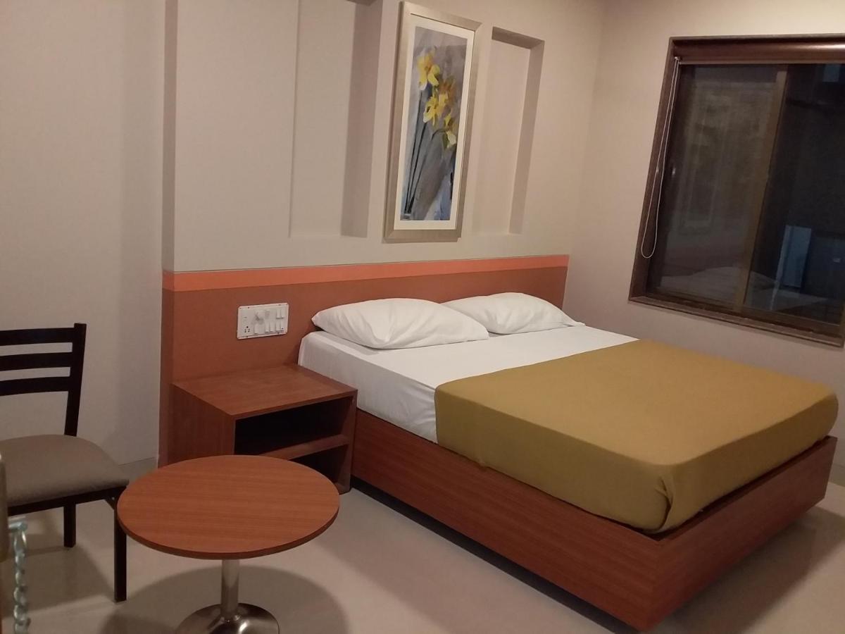 Sai Palace Express Shirdi Extérieur photo