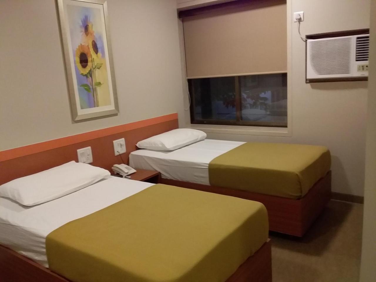 Sai Palace Express Shirdi Extérieur photo